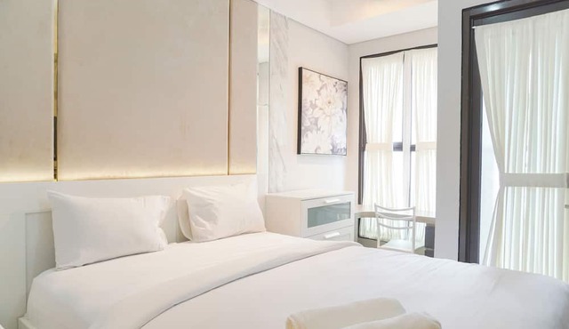 Modern Look And Nice Studio Transpark Bintaro Apartment