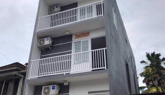David Houses