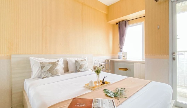 Relaxing Studio at Tamansari Mahogany Karawang Apartment in Karawang