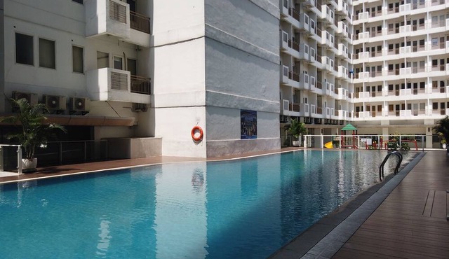 Relax 1BR Apartment at Sentul Tower in Citaringgul
