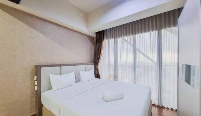 Cozy And Warm Studio Room At Uttara The Icon Apartment