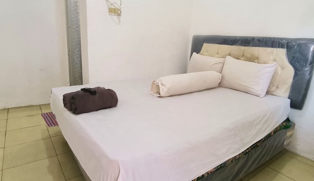 Trikora Guesthouse Syariah 1 in Pekalongan