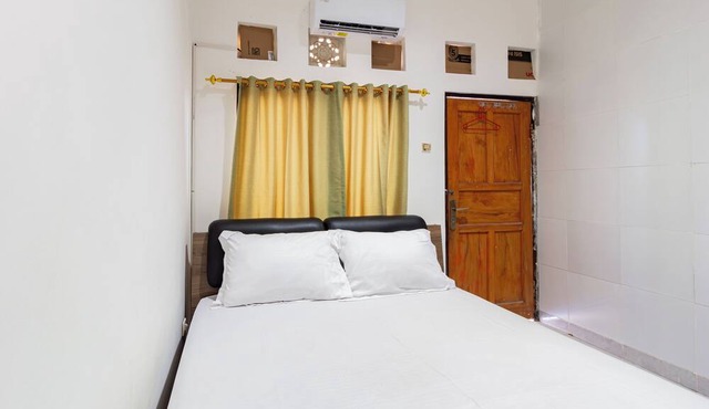 OYO 94091 Sn Guest House