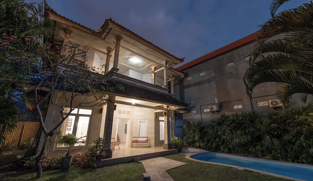 Beautiful Seminyak Villa With Pool and Only 10 min Walk From Beach