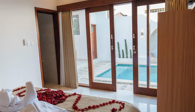 Melviano Suite Villa