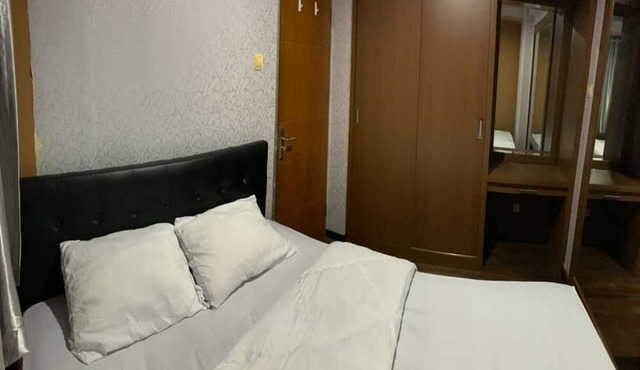 OYO 93585 Apartemen Cibubur Village By Raja Property