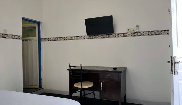 OYO 93412 Kost Irma Syariah Near UPTD SMP Negeri 8 Parepare