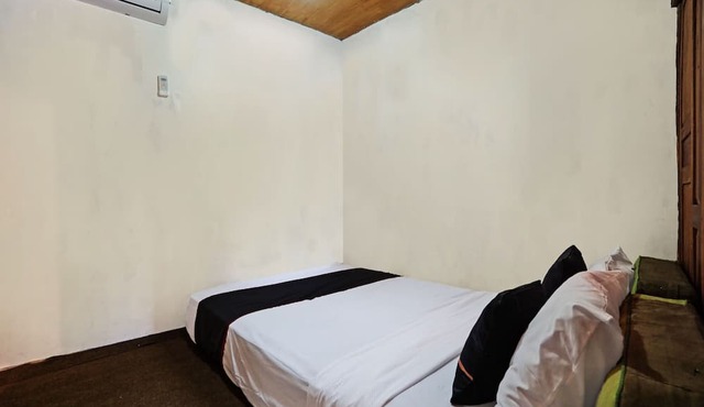 Capital O 93238 Lembah Mbalong Resort in Malang