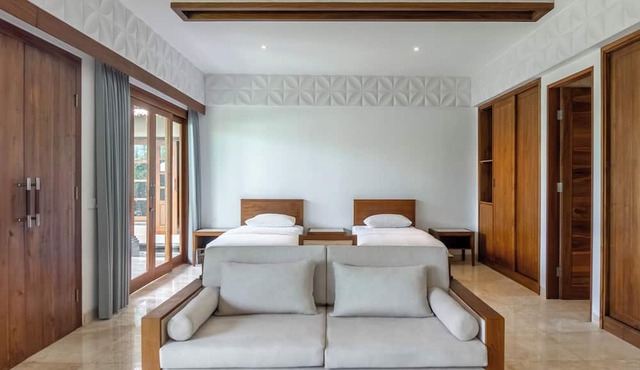Medewi Surf Villa Luxury in Pekutatan