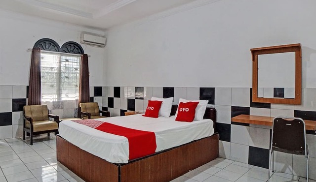 OYO 92579 Hotel Mutiara