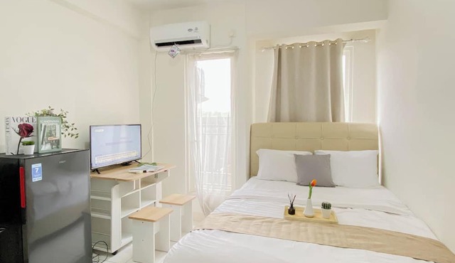 Simply Studio Room At Podomoro Golf View Apartment in Gunung Putri