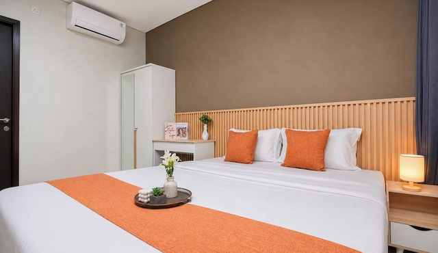 Roomy Urban Living In 3Br At Apartment Nifarro Park in Jakarta
