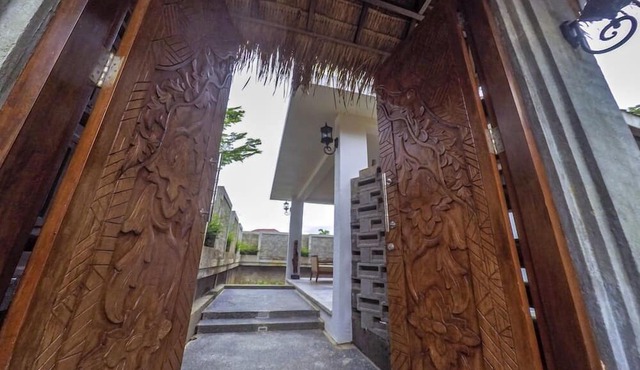 S Hotel & Resort