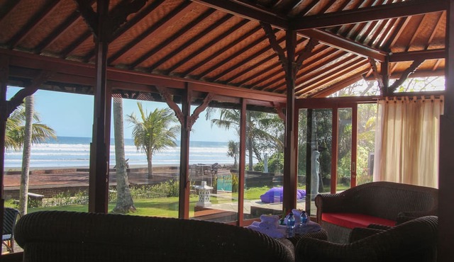 Bali Hai Island Resort in Pekutatan