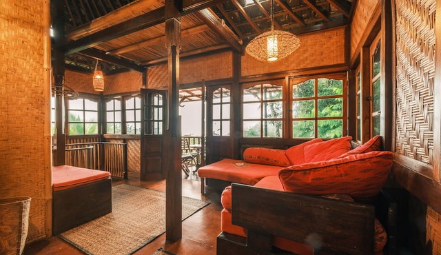 Jungle House with Stunning views and a Natural pool! in Tabanan