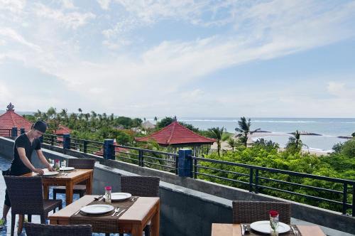 Sulis Beach Hotel & Spa in Kuta