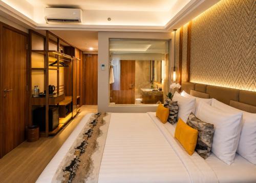 Louis Kienne Resort Senggigi in Senggigi