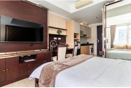 Menteng park emerald STuDiO hotel grade amenities central jakarta