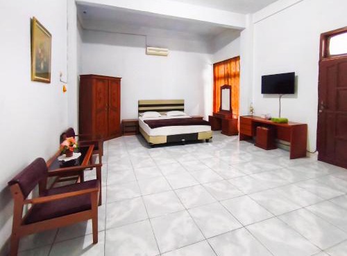 Urbanview Syariah Hotel Horas Palopo