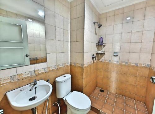 Strategic 2BR Gading MOI Apt Wi-Fi, Pool & Gym in Jakarta
