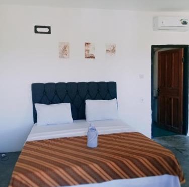 Nona guest house in Pulau Gilkaliantan
