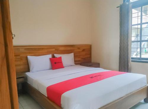 RedDoorz @ Pantai Pelabuhan Ratu 2 in Sukabumi