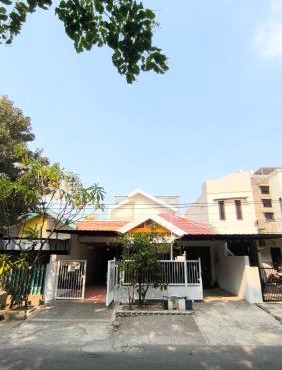 Homey near ITS & UNAIR Syariah in Surabaya