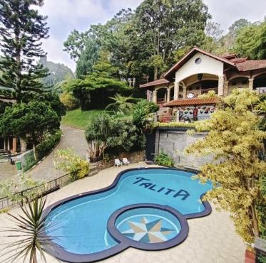 Talita Mountain Resort in Ciseureuh