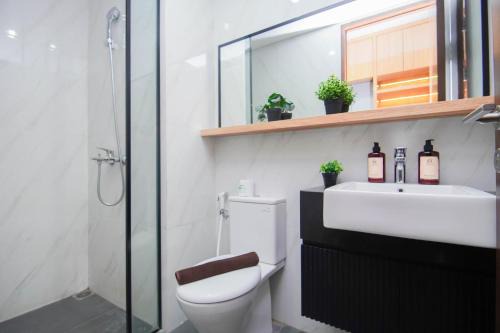 Great Location Studio at The Newton Ciputra World 2 Apartment By Travelio in Jakarta