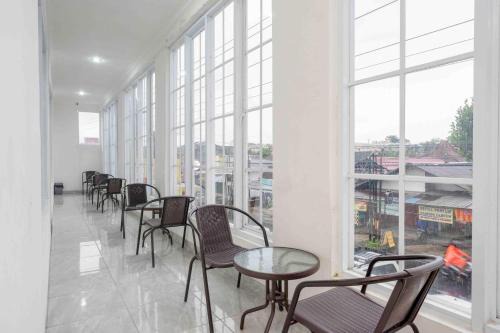 RedDoorz near Rita Super Mall Purwokerto in Purwokerto
