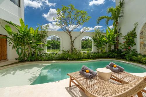 Villa Karnak - 3&1BR Luxury Villa in Canggu in Canggu