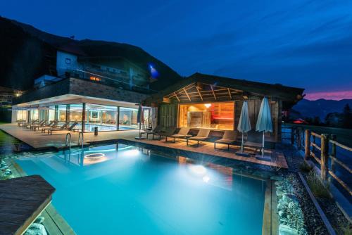 Alpinhotel Berghaus spa in Tux