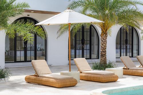 DESAULU VILLAS - Boutique Private Room Pool View