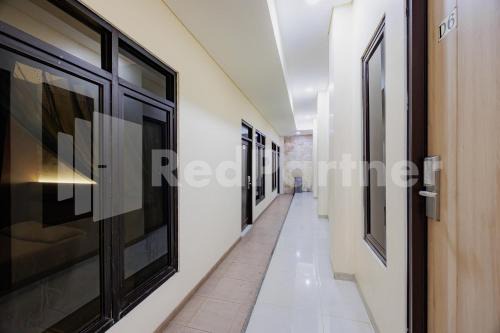 Hotel Gandamanah Mitra RedDoorz in Bekasi