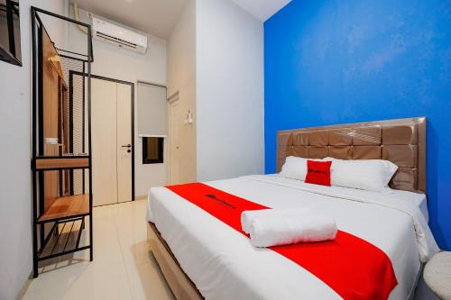 RedDoorz NH Syariah near UNIMUS 2 Semarang