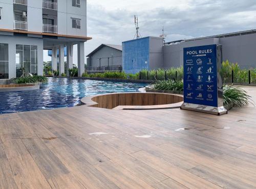 RedDoorz Plus at Suncity Residence Apartemen Sidoarjo in Sidoarjo