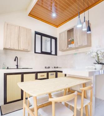 Sierra Villa Malang - PrivatePool - 4 BR AC