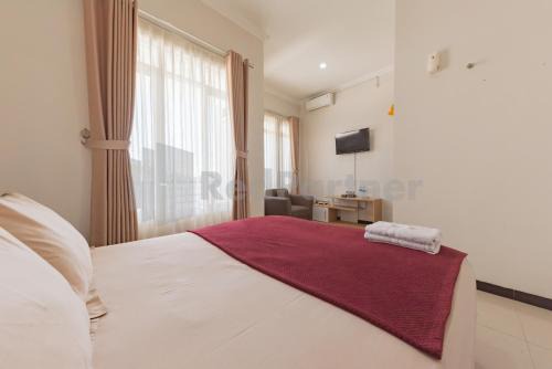 Wisma Brata 2 Mitra RedDoorz