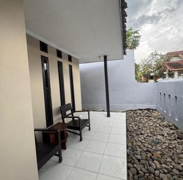 laksana homestay in Cireungit