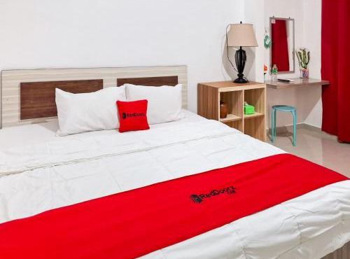 RedDoorz Syariah near Tanjung Pinang City Center in Tanjung Pinang