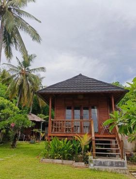 Yellow Coco Gili Gede in Gili Gede