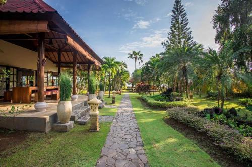 Villa Taman Indah