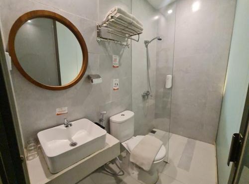 Front One Harvest Hotel Wonosobo in Ngasinan