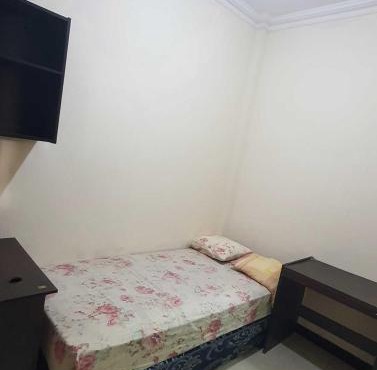 OYO Life 93202 Pentagon Homestay Syariah in Surabaya