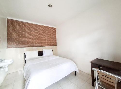 RedDoorz near Jalan Slamet Riyadi Solo
