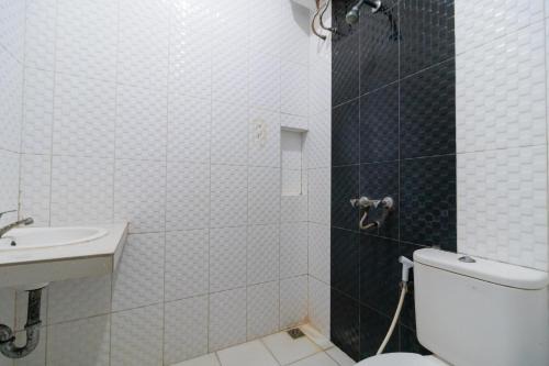 RedDoorz near Hive Bekasi Harapan Indah in Bekasi