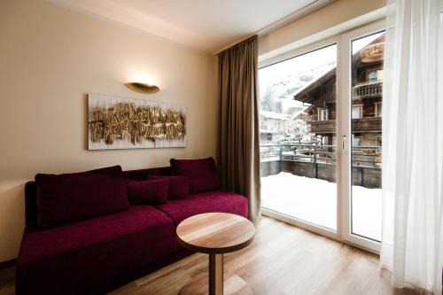 Aparthotel Dorfplatzl Garni Apartments & B&B in Tux